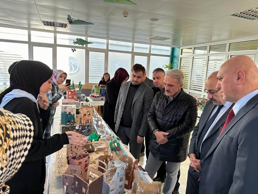 Dünden bugüne Filistin’deki dramın maketle gösterimi