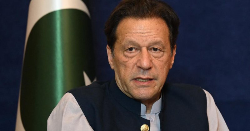 Pakistan'ın tutuklu eski Başbakanı, genel seçimlerde milletvekili adayı olacak