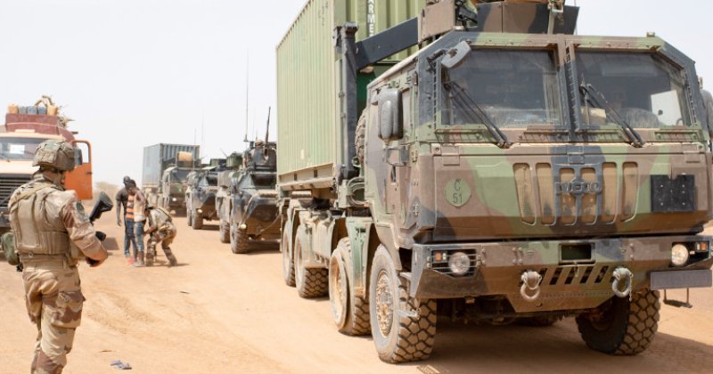 Fransa Nijer'deki büyükelçiliğini kapatıyor