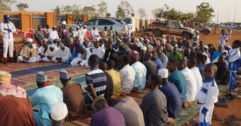 Fransız askerleri Nijer'den ayrıldı