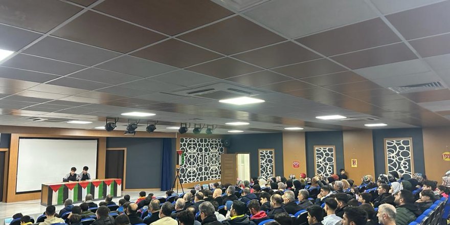 Batman'da Liseli öğrenciler ve aileleri ''Kudüs Gecesi''nde bir araya geldi