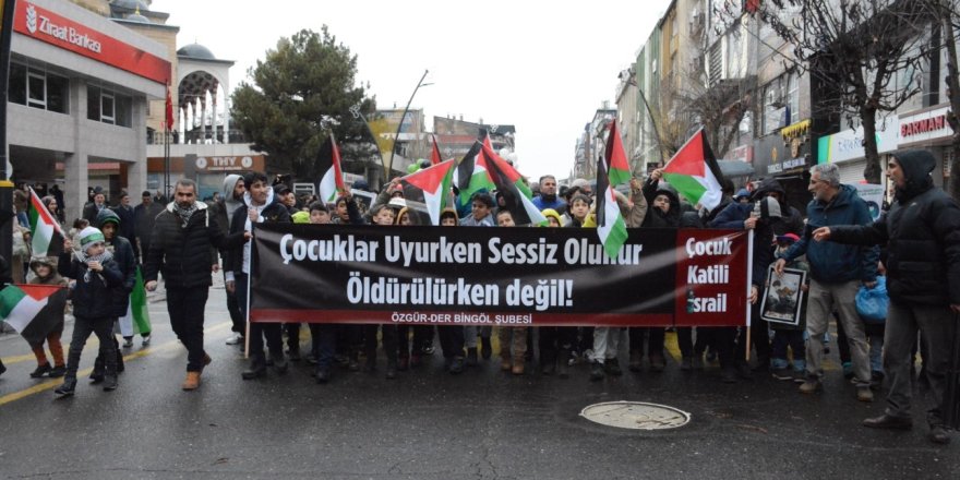 Bingöl’de çocuklar Gazze için yürüdü