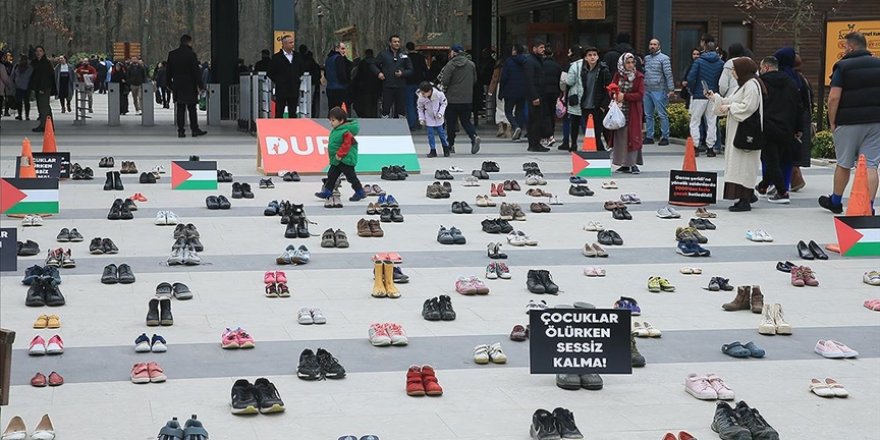 Kocaeli'de, Gazze'de öldürülen çocuklar için "sessiz ayakkabı nöbeti" tutuldu