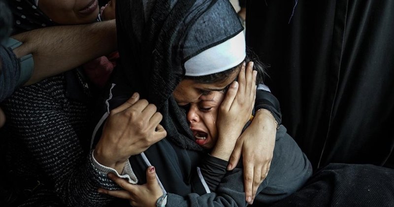 Gazze’de yeni doğum yapmış anneler açlıktan bebeklerine bakamıyor