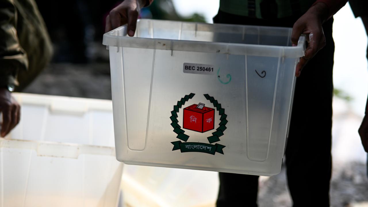 Bangladeş'te boykot edilen seçim sonuçları açıklandı
