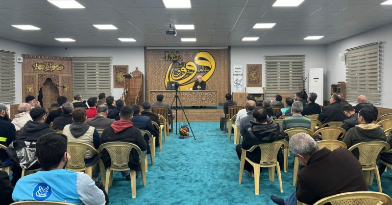 Diyarbakır Özgür-Der'de  "Kur'an'a Yaklaşım Meselemiz" konuşuldu