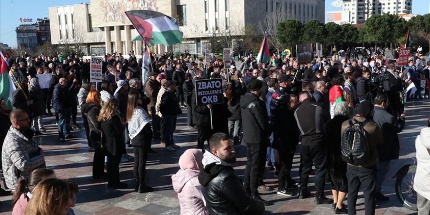 Arnavutluk'ta Filistin'e destek gösterisi düzenlendi