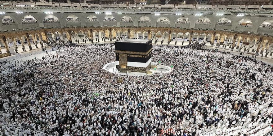 Tur şirketi battı, yüzlerce kişi mahsur kaldı