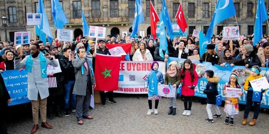 Doğu Türkistanlıların Ankara'ya deport tepkisi sürüyor