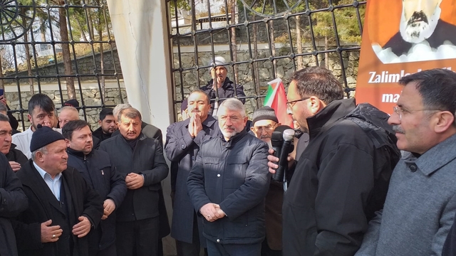 Şehid İskilipli Atıf Hoca kabri başında anıldı