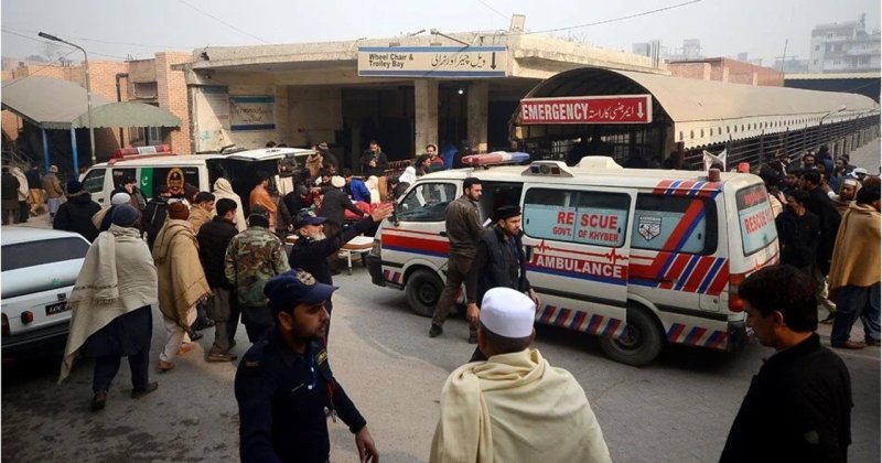 Pakistan'da seçim öncesi bombalı saldırı: 12 ölü, 30 yaralı
