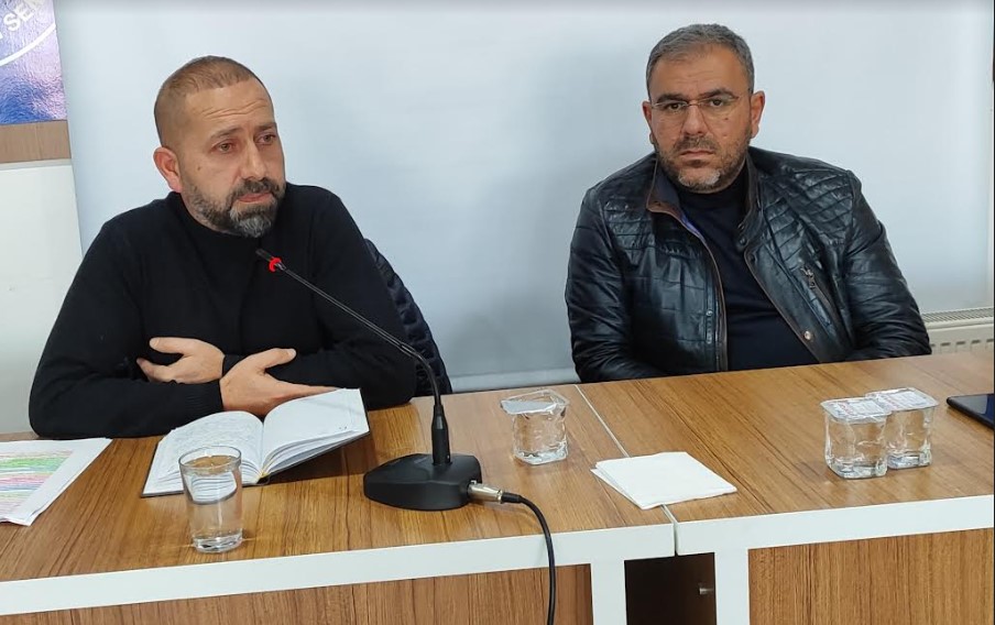 “Postmodernite ve kimlik kaybı”