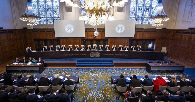 Katil İsrail, Güney Afrika'yı hedef aldı
