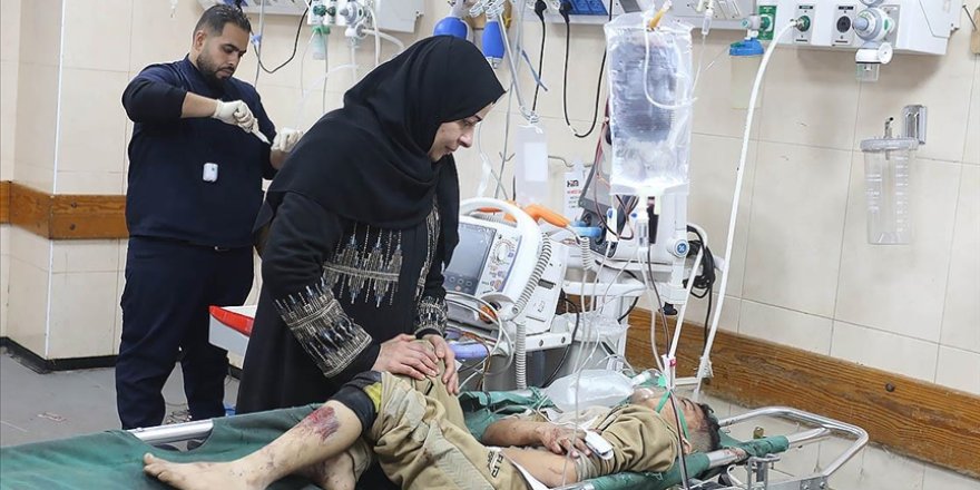 İsrail'in askeri kışlaya çevirdiği Nasır Hastanesi'nde 118 hasta mahsur durumda