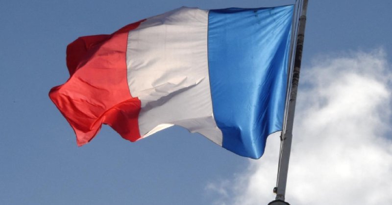Fransa'da bir cami ırkçı saldırının hedefi oldu