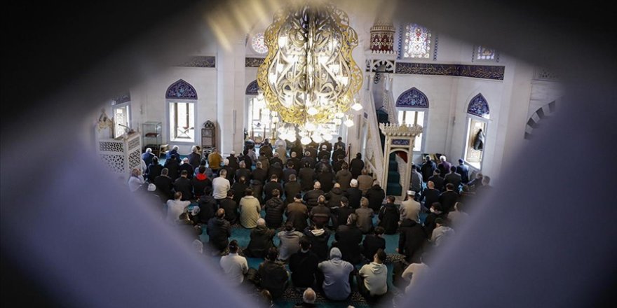 Almanya İçişleri Bakanlığı, "Müslüman düşmanlığı" raporunu internet sayfasından kaldırdı