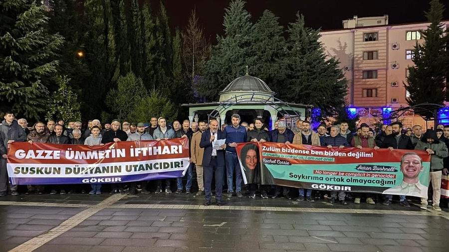 Amasya halkı teravih namazı sonrası Gazze için toplandı
