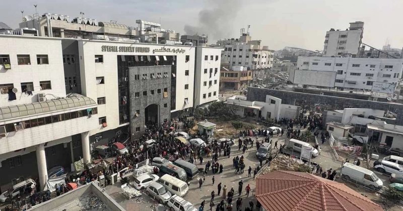 İsrail'in Şifa Hastanesi saldırıları sonucu hastalar sokakta "ölüme" bırakıldı