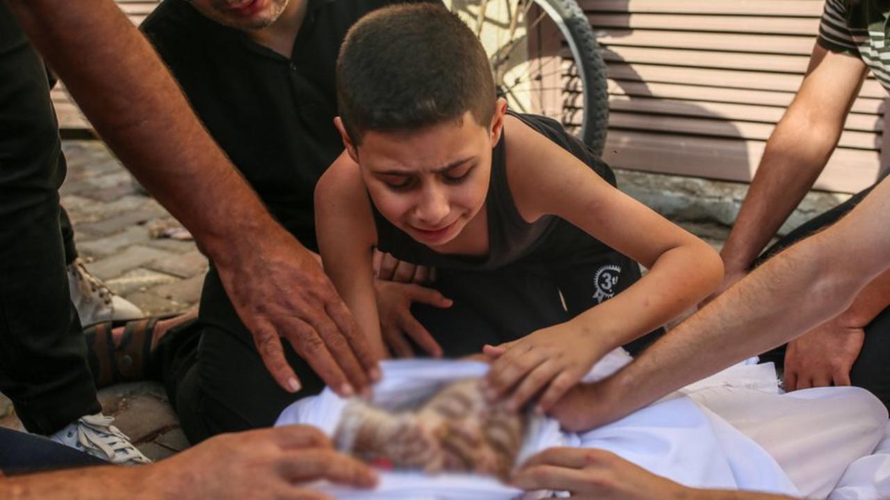 Gazzeli çocuklar: Yorulduk ey dünya, vallahi çok yorulduk