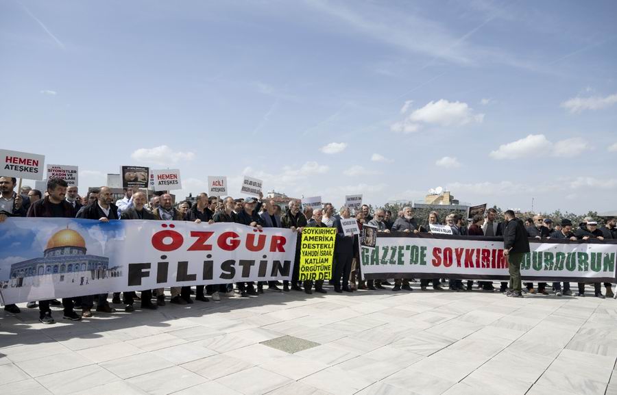 Siyonistlerin Gazze'de süren saldırıları Ankara'da protesto edildi