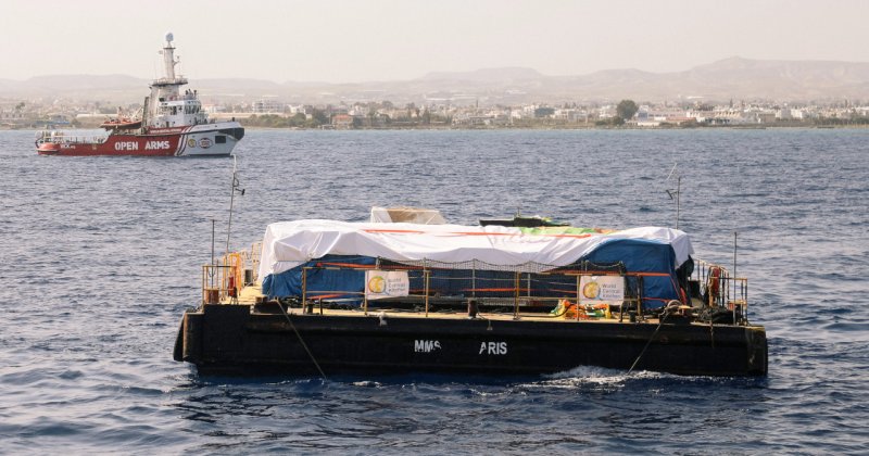 Yardım gemileri 240 ton insani yardımı boşaltamadan Gazze'den geri döndü