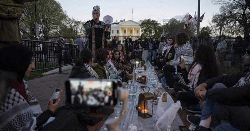 Amerikalı Müslümanlardan Beyaz Saray önünde "Gazze ile dayanışma" iftarı