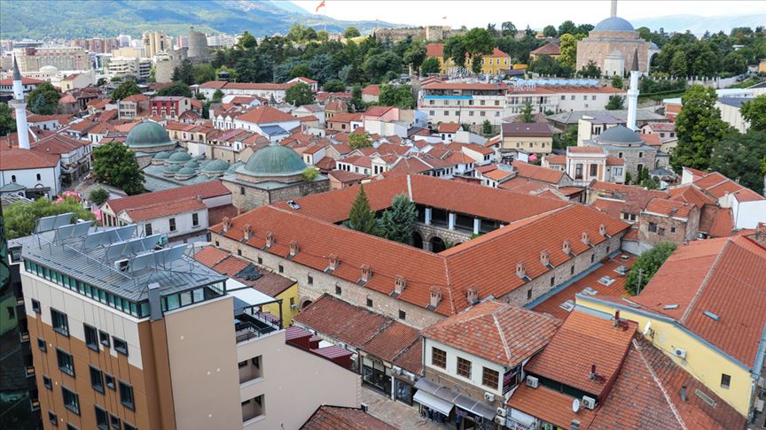 Üsküp yolları taştan