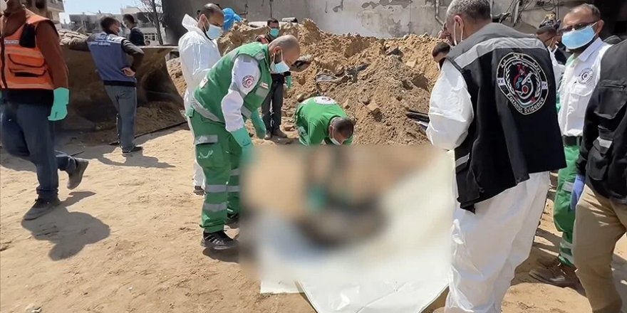 Şifa Hastanesi ile Han Yunus’tan şu ana kadar 409 naaş çıkarıldı