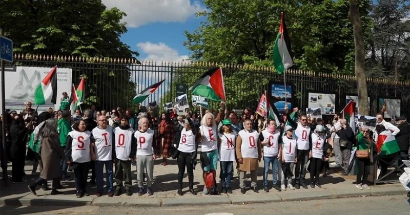 Siyonist Meclis Başkanı Ohana'nın Fransız Senatosunu ziyaret etmesi protesto edildi