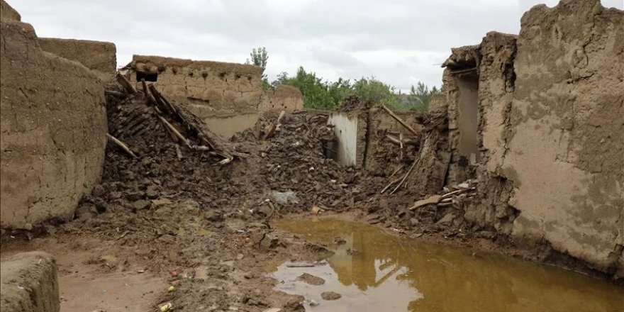 Afganistan'da meydana gelen seller nedeniyle 33 kişi yaşamını yitirdi