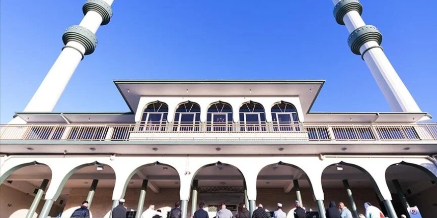 Avustralya'daki kilise saldırısı sonrası camiler tehdit edildi
