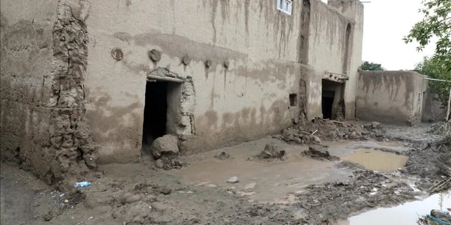 Afganistan'da son iki haftada seller nedeniyle 99 kişi hayatını kaybetti