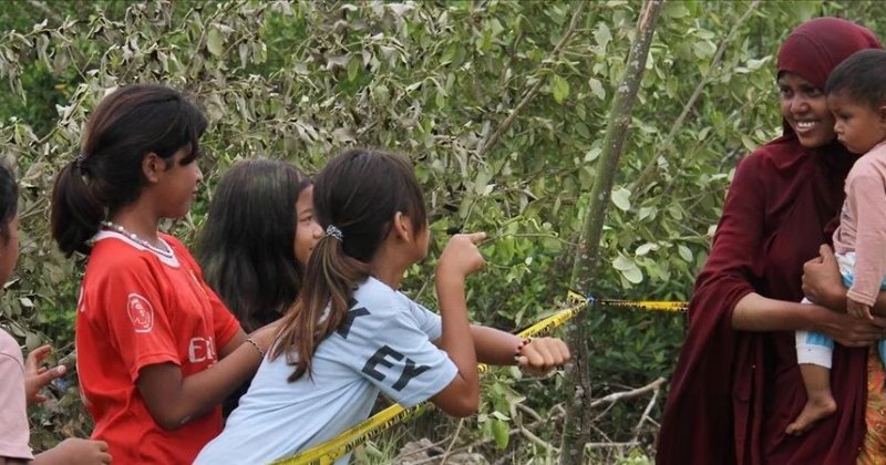 Arakanlı Müslümanlar, Myanmar'daki çatışmalar nedeniyle Bangladeş sınırına sığınıyor