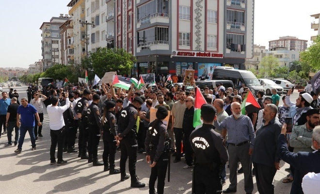 Steinmeier, Gaziantep'te protesto edildi
