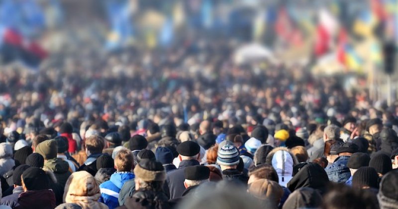 Dünya nimetlerini elde etmek için sınır tanımayanlara tavır koymayacak mıyız?