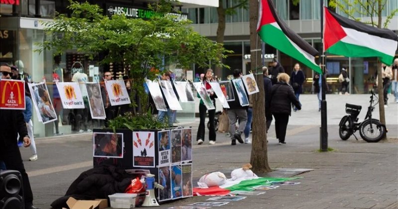 Hollanda'da McDonald’s şubelerinin önünde İsrail protesto edildi