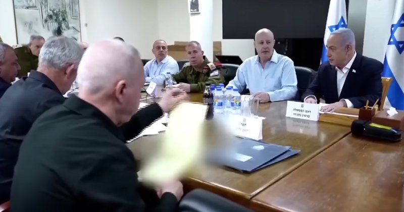 İşgal çetesi kabinesinde 'Refah' çatlağı