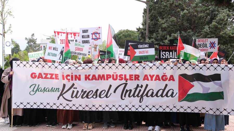 Uludağ Üniversitesi’nde Filistin’e ve kampüs direnişlerine destek eylemi