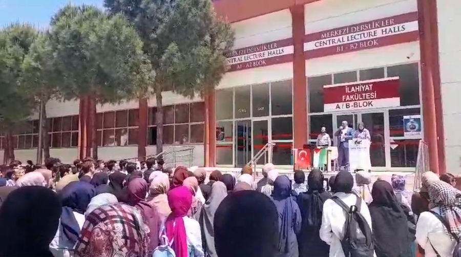 İzmir Kâtip Çelebi Üniversitesi'nden Gazze direnişine destek