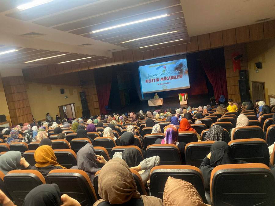 Diyarbakır’da “Filistin Mücadelesi” konulu program düzenlendi