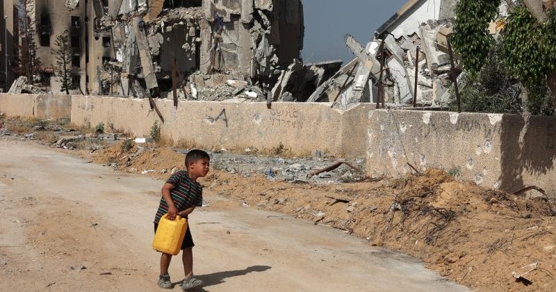 Katil İsrail'in saldırılarında 12 su kuyusu yıkıldı