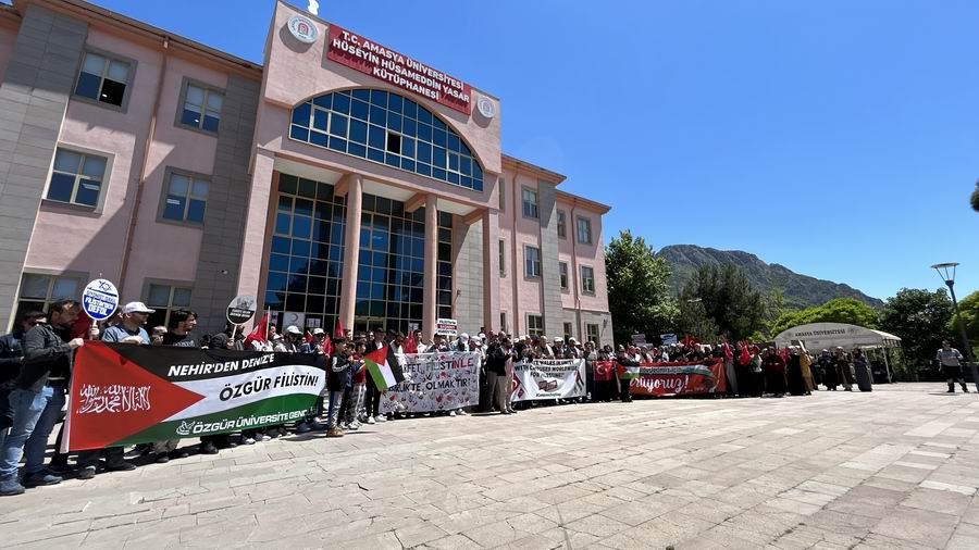 Amasya Üniversitesi öğrencileri Filistin direnişini selamladı!