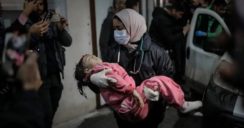 İsrail'in Refah'a düzenlediği saldırılarda son 24 saatte 35 Filistinli şehit oldu