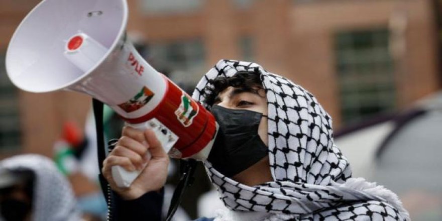 Özgür üniversiteler intifada bayrağını yükseltiyor!
