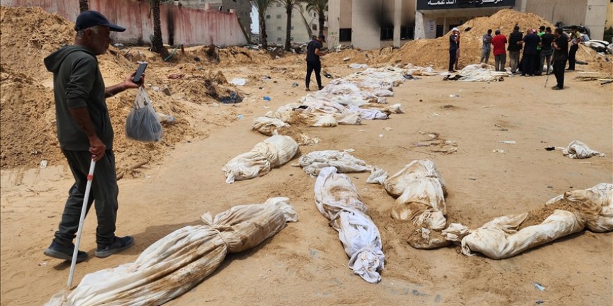Katil İsrail, Gazze’deki hastaneleri toplu mezarlara çevirdi