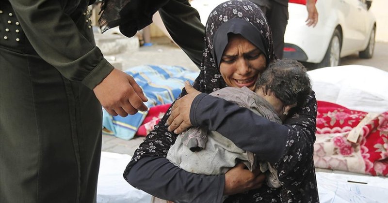 Gazzeli anneler, İsrail’in saldırıları altında yaşam mücadelesi veriyor