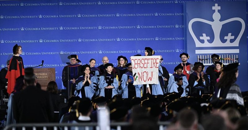 Columbia Üniversitesi'ndeki mezuniyet töreninde İsrail'in Filistin'e saldırıları protesto edildi