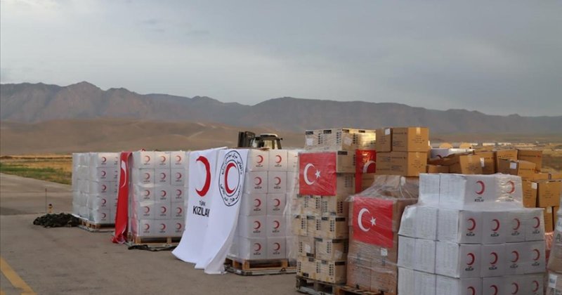 Türkiye, Afganistan'daki selzedelere 24 tonluk insani yardım gönderdi