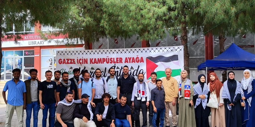 İKÇÜ’deki Gazze çadırı ikinci haftasını tamamladı