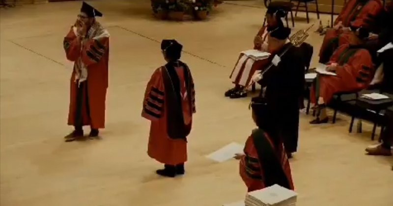 Cornell Üniversitesi, mezuniyet töreni videosunda Filistinli öğrenciyi sansürledi